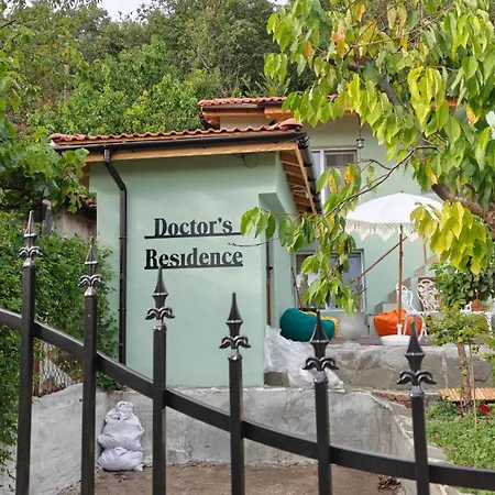 Nyaraló Doctor's